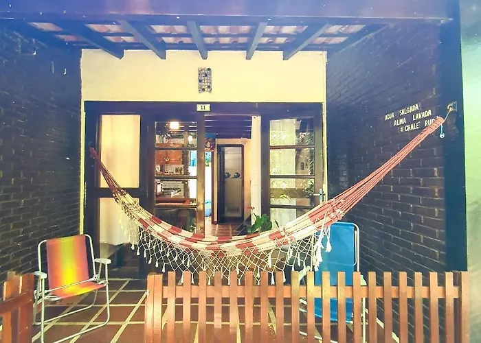 Chalé rústico e charmoso na praia para casal!